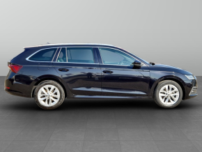 Škoda OCTAVIA Combi Premium TDI DSG thumbnail