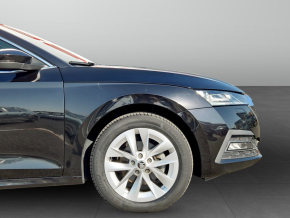 Škoda OCTAVIA Combi Premium TDI DSG thumbnail