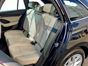Škoda OCTAVIA Combi Premium TDI DSG thumbnail
