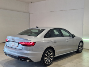 Audi A4 Advanced 40 TDI quattro thumbnail