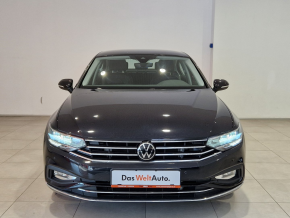 VW Noul Passat Highline 2.0 TDI DSG thumbnail