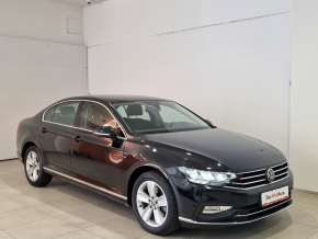 VW Noul Passat Highline 2.0 TDI DSG thumbnail