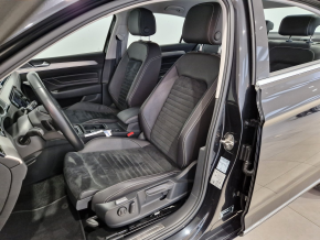 VW Noul Passat Highline 2.0 TDI DSG thumbnail