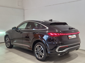 Audi Q5 Sportback 40 TFSI quattro thumbnail