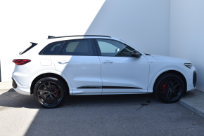 Audi Q5 40 TFSI quattro thumbnail