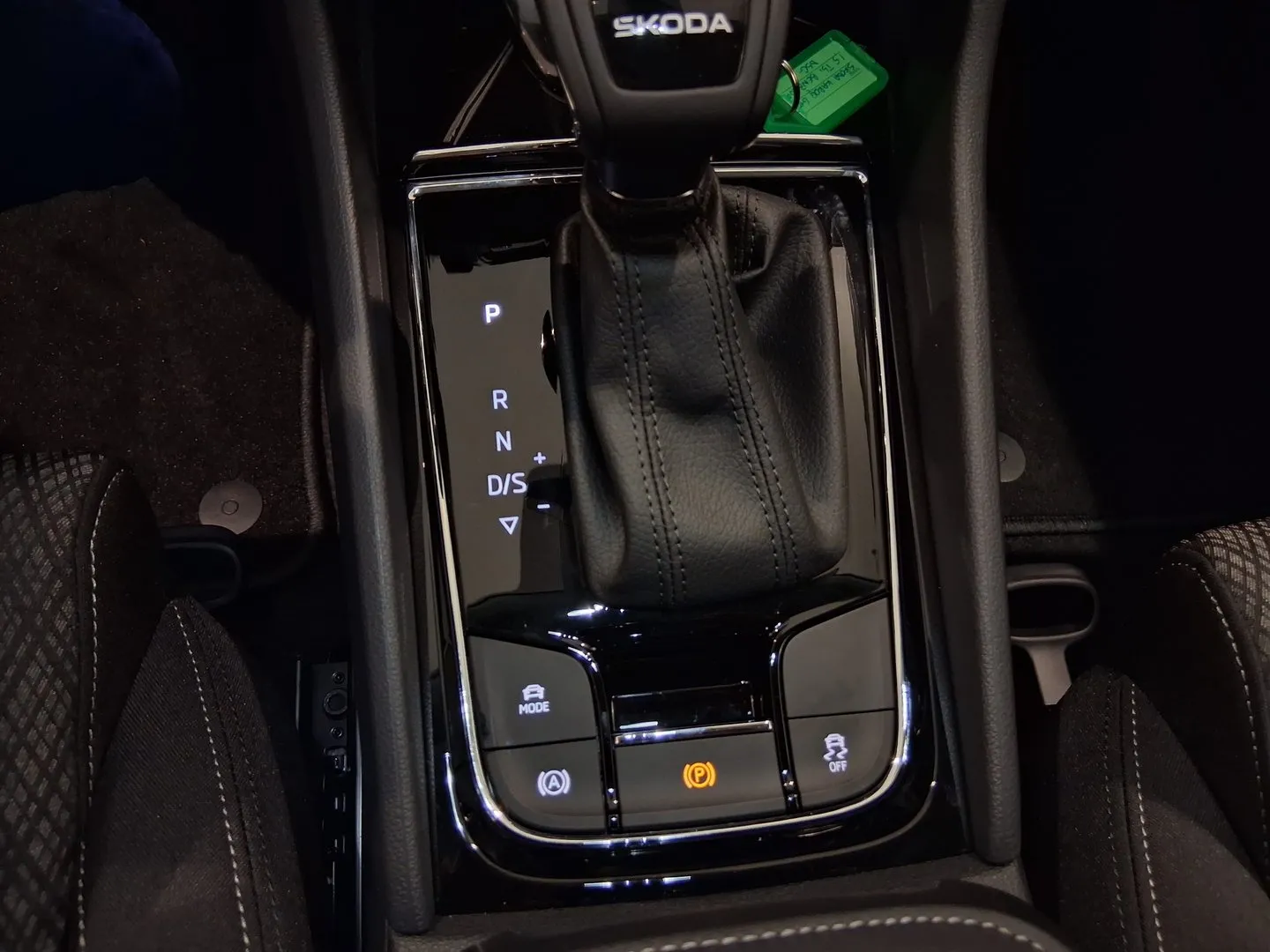 Škoda Karoq Selection 1.5 TSI DSG
