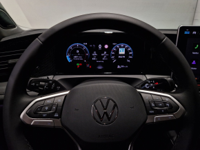 VW Noul Tiguan Life 2,0 TDI DSG 4Mot TD thumbnail