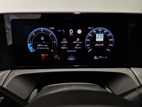 VW Noul Tiguan Life 2,0 TDI DSG 4Mot TD thumbnail