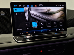 VW Noul Tiguan Life 2,0 TDI DSG 4Mot TD thumbnail