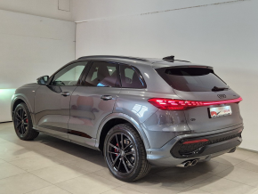 Audi Q5 40 TDI quattro thumbnail