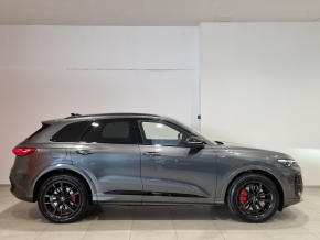 Audi Q5 40 TDI quattro thumbnail