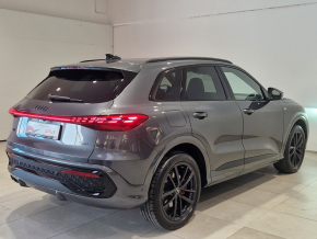 Audi Q5 40 TDI quattro thumbnail