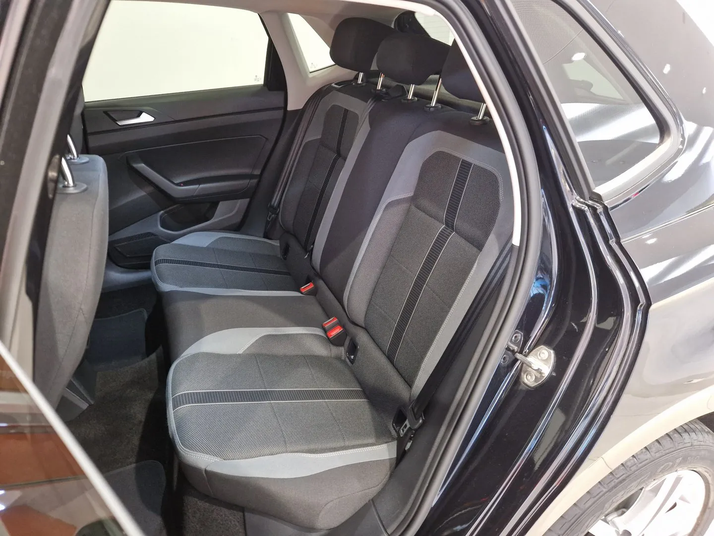 VW Noul Polo Highline 1.0 TSI DSG, 4 usi