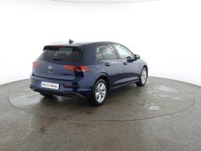 VW Golf Life TDI DSG thumbnail