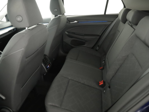 VW Golf Life TDI DSG thumbnail