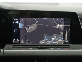 VW Golf Life TDI DSG thumbnail