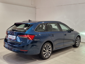 Škoda OCTAVIA Combi Ambition iV DSG thumbnail