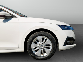 Škoda Octavia Ambition 2.0 TDI thumbnail