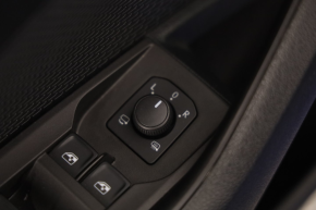 Škoda OCTAVIA Premium iV DSG thumbnail