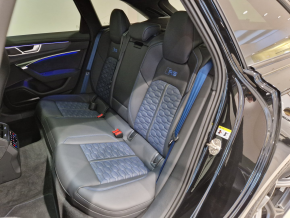 Audi RS6 Avant performance quattro thumbnail