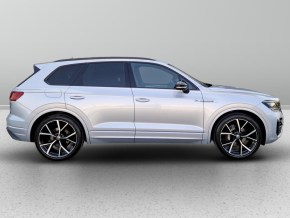 VW Touareg R-Style V6 TDI thumbnail