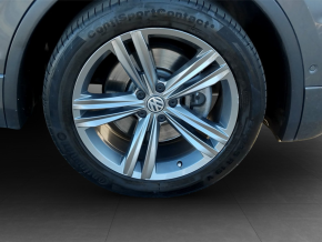 VW Tiguan Highline 2,0 TSI  DSG 4Mot thumbnail
