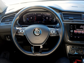 VW Tiguan Highline 2,0 TSI  DSG 4Mot thumbnail