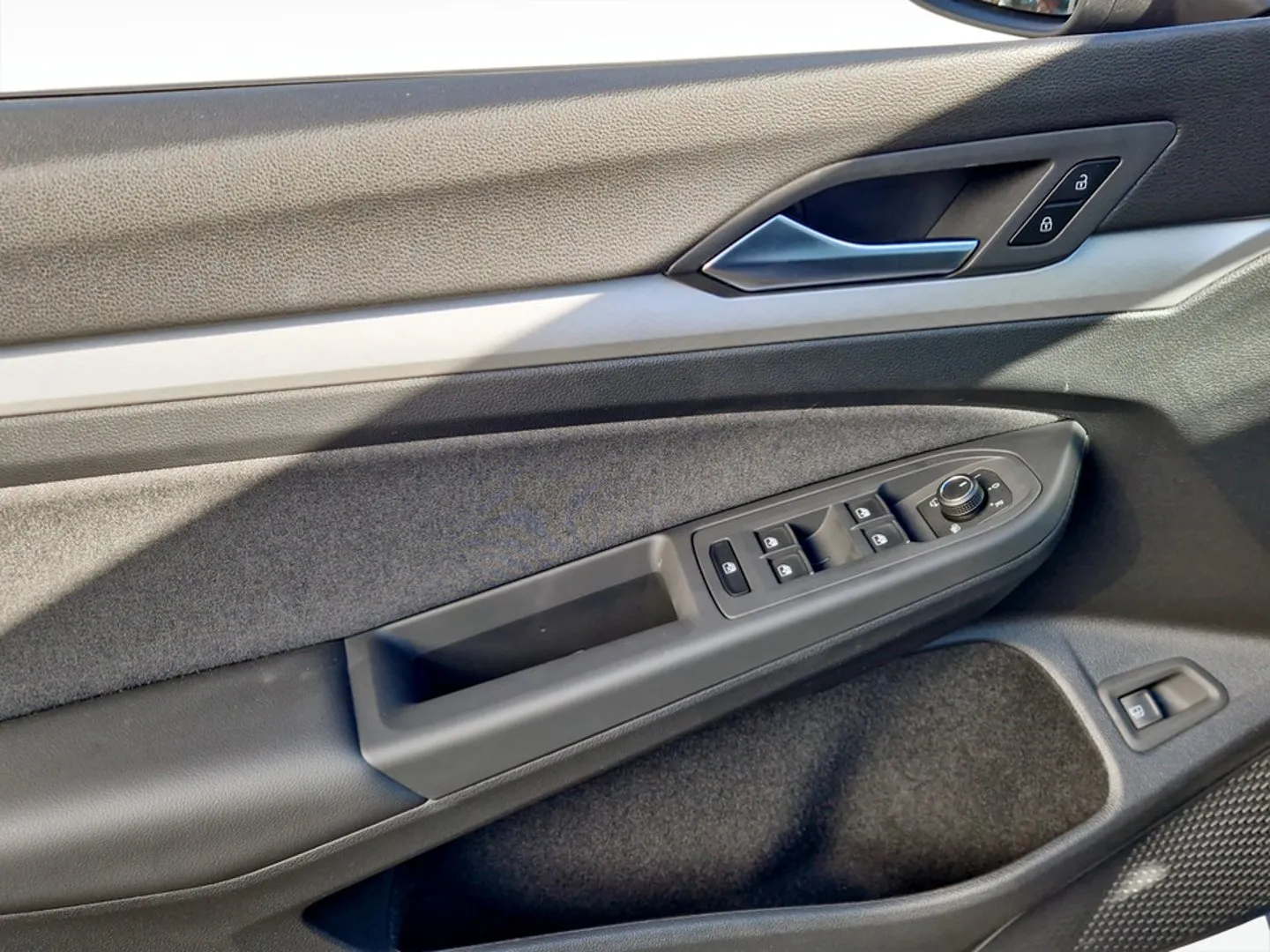 VW Golf Life 1.5 TSI DSG PHEV TD