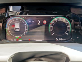 VW Golf Life 1.5 TSI DSG PHEV TD thumbnail