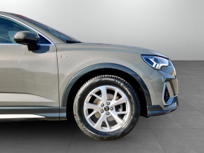 Audi Q3 Sportback S Line 35 TFSI thumbnail