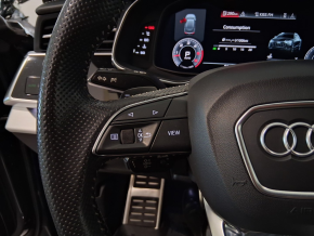 Audi Q8 50 TDI quattro thumbnail