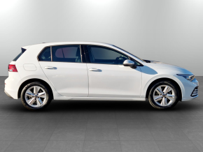 VW Noul Golf Life 1.5 eTSI ACT DSG mild hyb thumbnail