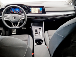 VW Golf Life 1.5 eTSI ACT DSG mild hyb TD thumbnail