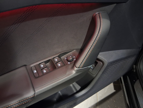 CUPRA Formentor 1.5 eTSI DSG7 mildh thumbnail