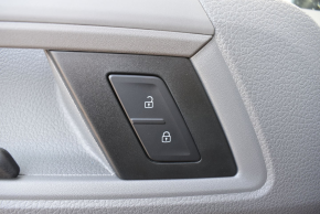 VW Crafter 3.5 Furgon L3H2 FWD 103kW thumbnail