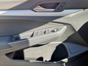 VW Noul Golf Life 1.0 TSI thumbnail