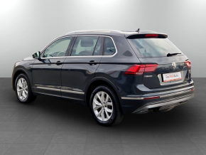 VW Tiguan Highline 2,0 TSI DSG 4Mot thumbnail