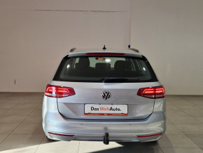 VW Passat Variant TDI SCR DSG thumbnail