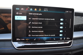 VW Tayron R-Line 2.0 TDI 4Motion TD thumbnail