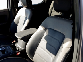 VW Amarok Aventura 3.0 TDI 177 kW 4M AG10 thumbnail