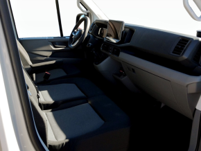 VW Crafter 3.5 Furgon L3H3 FWD 103kW thumbnail