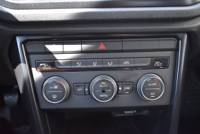 VW T-Roc Base 1.6 TDI thumbnail