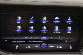 VW Touareg R-Line TDI 4MOTION thumbnail