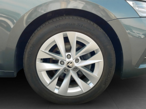 Škoda Octavia Combi thumbnail