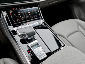 Audi Q7 50 TDI quattro thumbnail