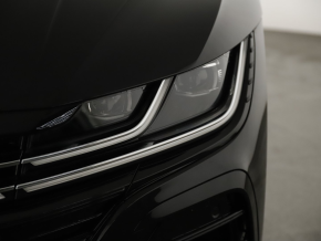 VW Arteon SB R TSI 4MOTION DSG thumbnail