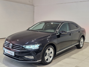 VW Noul Passat Highline 2.0 TDI DSG thumbnail