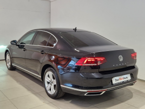 VW Noul Passat Highline 2.0 TDI DSG thumbnail