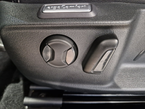 VW Noul Passat Highline 2.0 TDI DSG thumbnail