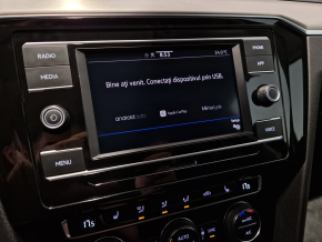 VW Noul Passat Highline 2.0 TDI DSG thumbnail